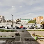 Gaia Comfort Living Balcony & Metro Апартаменты *