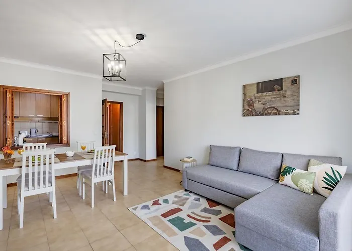 Gaia Comfort Living Balcony & Metro